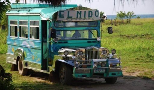 Desplazamiento en jeepney. Filipinas